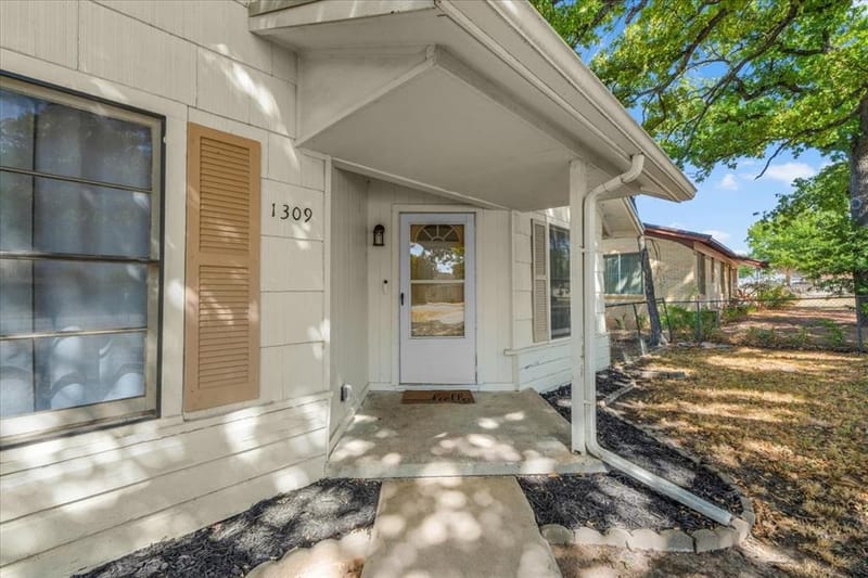 1309 N Elm Street, Weatherford TX 76086 - Photo 5