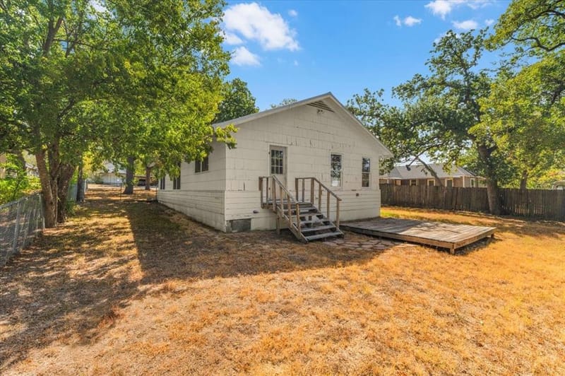 1309 N Elm Street, Weatherford TX 76086 - Photo 31
