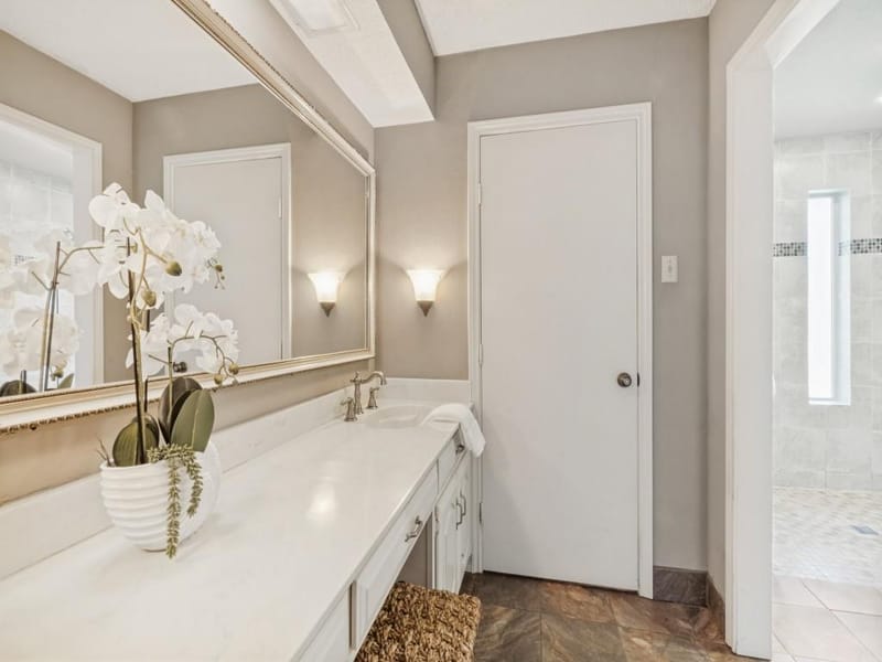 10123 Apple Creek Drive, Dallas TX 75243 - Photo 18
