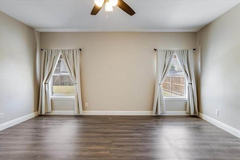 908 Dallas Lane, Lewisville TX 75067 - Photo 9