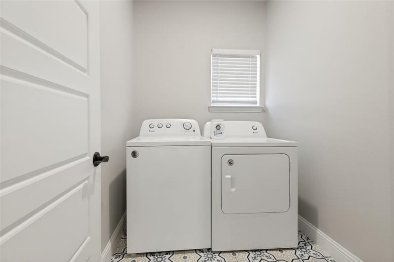 1315 Oak Knoll Drive, Haltom City TX 76117 - Photo 14