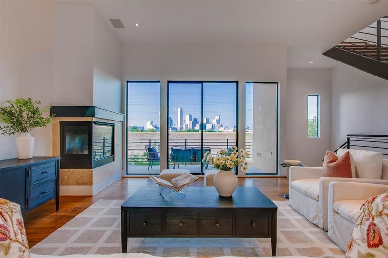 433 Trinity River Circle, Dallas TX 75203 - Photo 12