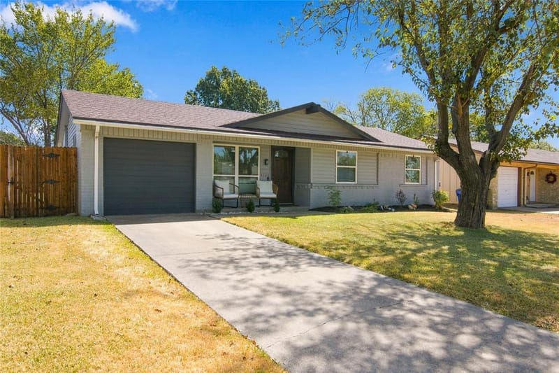 4720 Kyle Drive, Balch Springs TX 75180 - Photo 2
