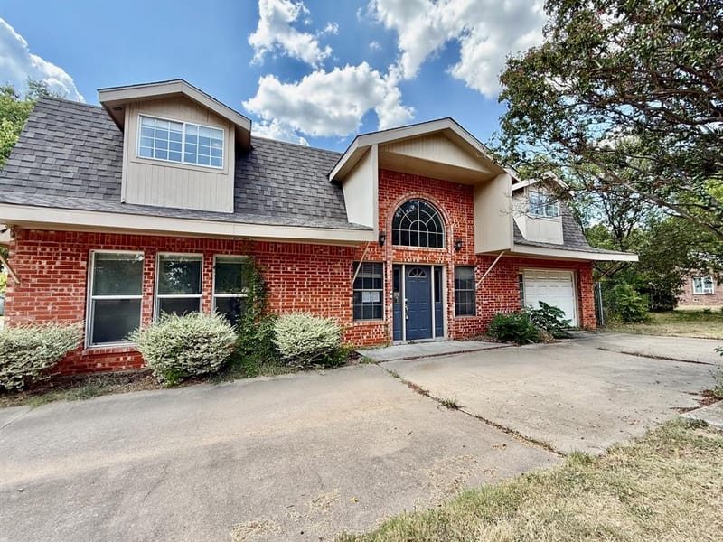 312 S Mockingbird Lane, Keene TX 76059