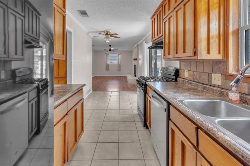 5629 Woodway, Fort Worth TX 76133 - Photo 6