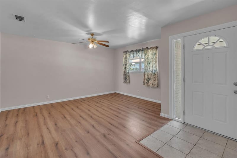5629 Woodway, Fort Worth TX 76133 - Photo 3