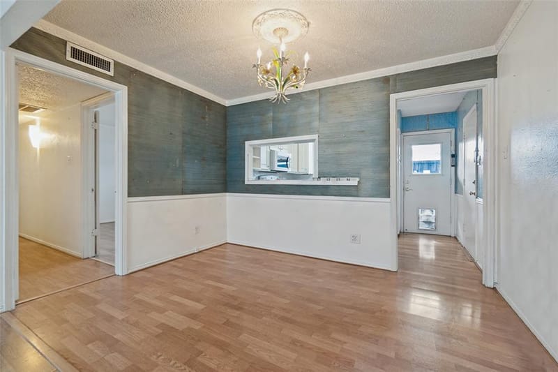 5811 Sandhurst Lane # A, Dallas TX 75206 - Photo 9