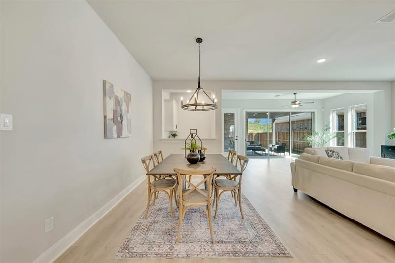 2085 Pine Grove Lane, Arlington TX 76005 - Photo 13