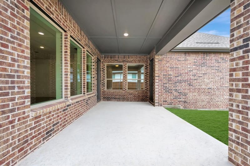 2085 Pine Grove Lane, Arlington TX 76005 - Photo 4