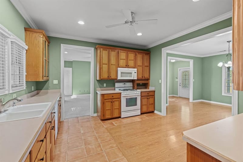 872 County Road 1670, Alvord TX 76225 - Photo 13