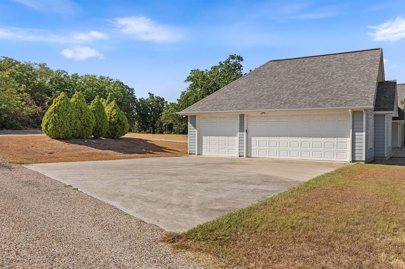 872 County Road 1670, Alvord TX 76225 - Photo 32