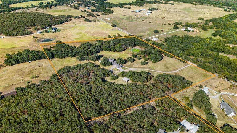 872 County Road 1670, Alvord TX 76225