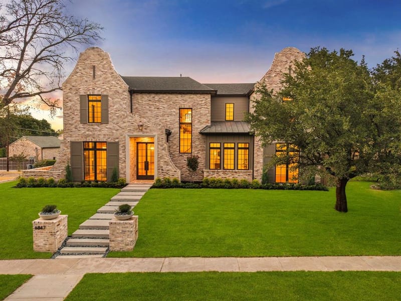 6847 Lakeshore Drive, Dallas TX 75214 - Photo 2