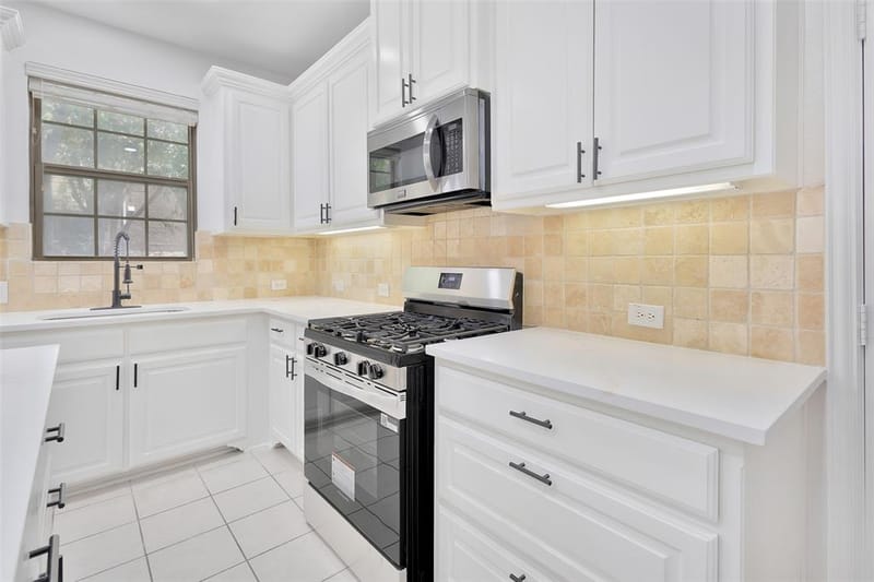 611 Matthew Place, Richardson TX 75081 - Photo 9