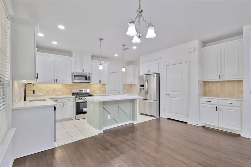 611 Matthew Place, Richardson TX 75081 - Photo 11