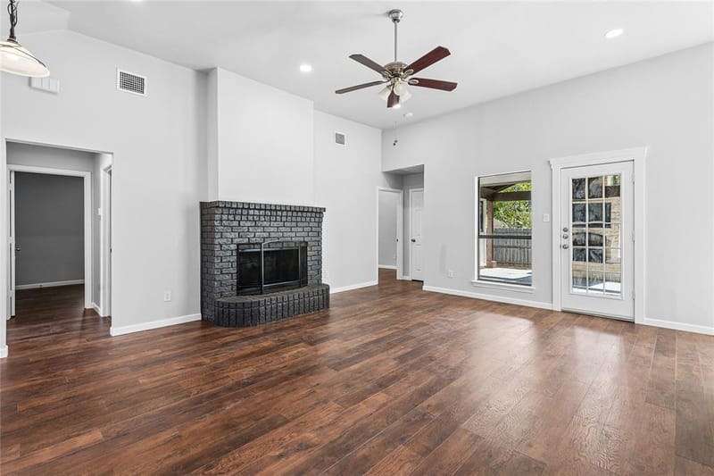 6807 Keeler Drive, Arlington TX 76001 - Photo 9
