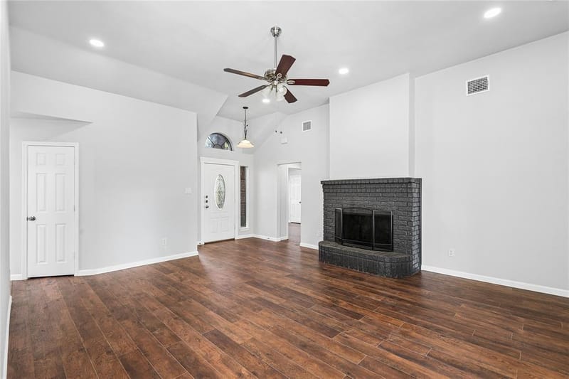 6807 Keeler Drive, Arlington TX 76001 - Photo 8