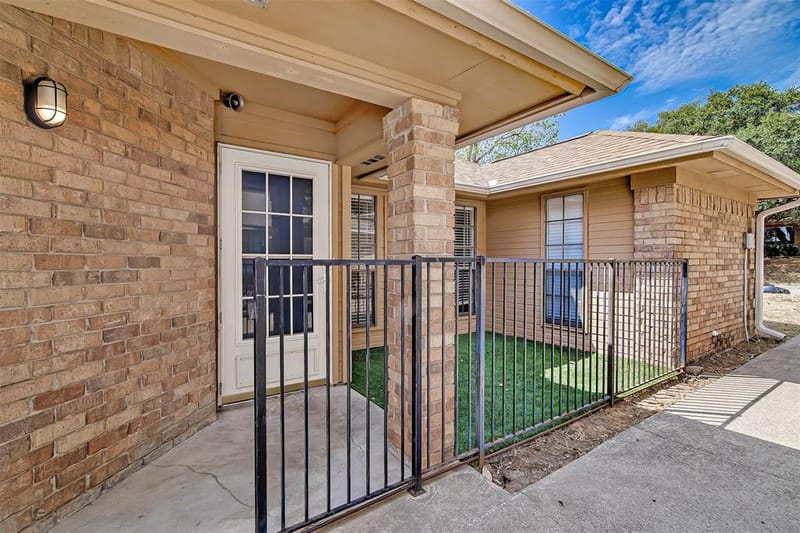 5211 Wild West Drive, Arlington TX 76017 - Photo 21