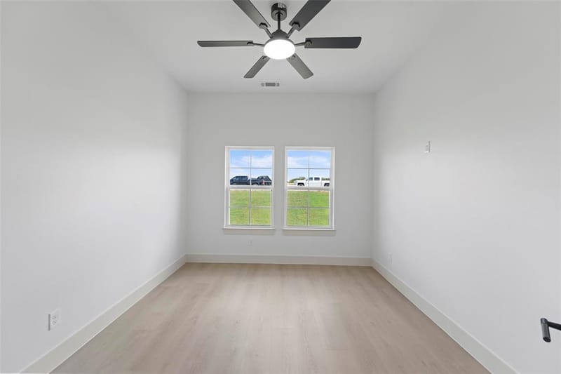 1054 Dixie Estates Way, Whitesboro TX 76273 - Photo 14