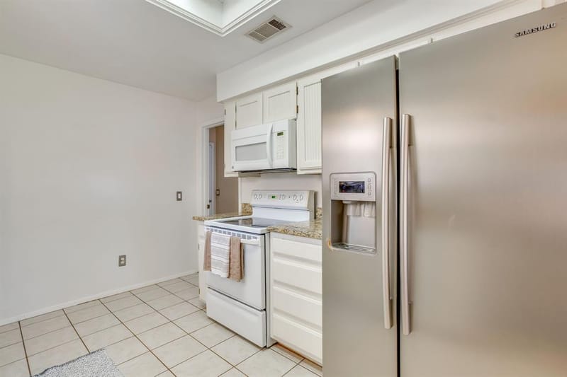 1005 Westminster Lane, Mansfield TX 76063 - Photo 15