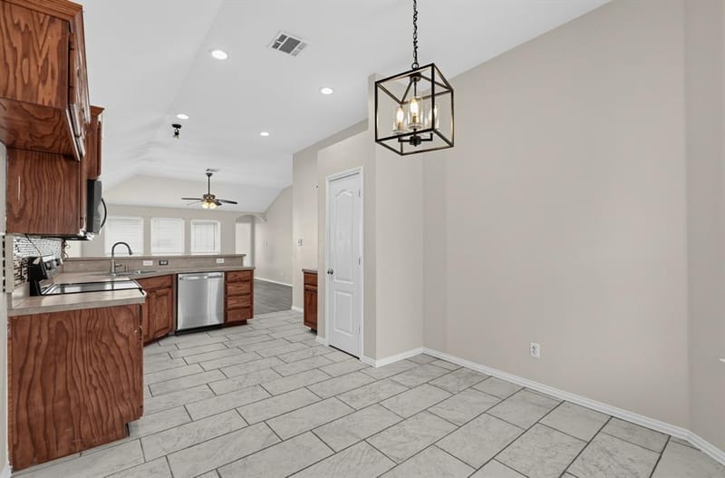 1655 Wildflower Drive, Waxahachie TX 75165 - Photo 9