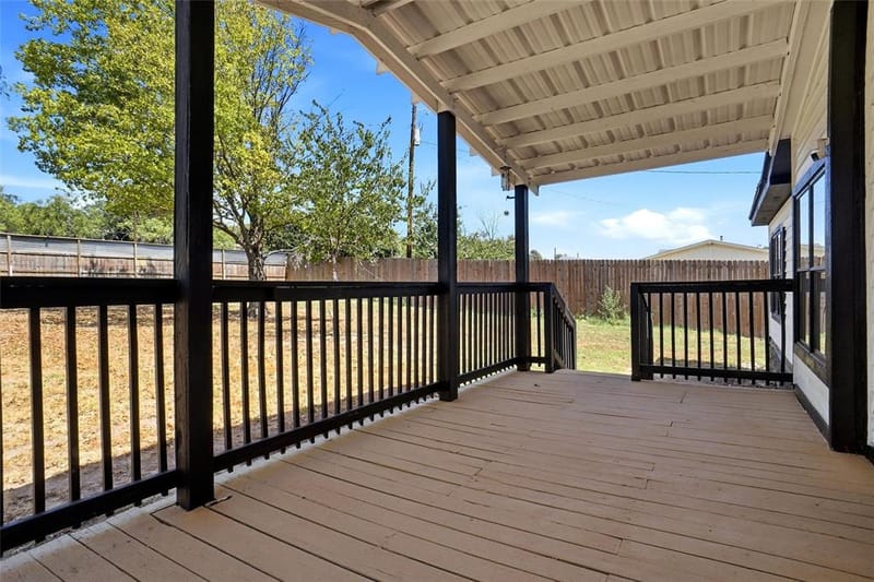 276 Wonder Drive, Springtown TX 76082 - Photo 6