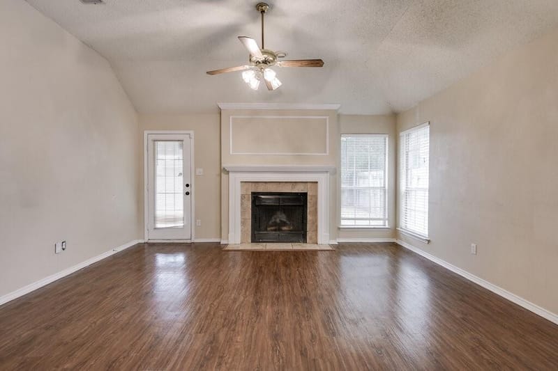 952 Freshwood Court, Arlington TX 76017 - Photo 10