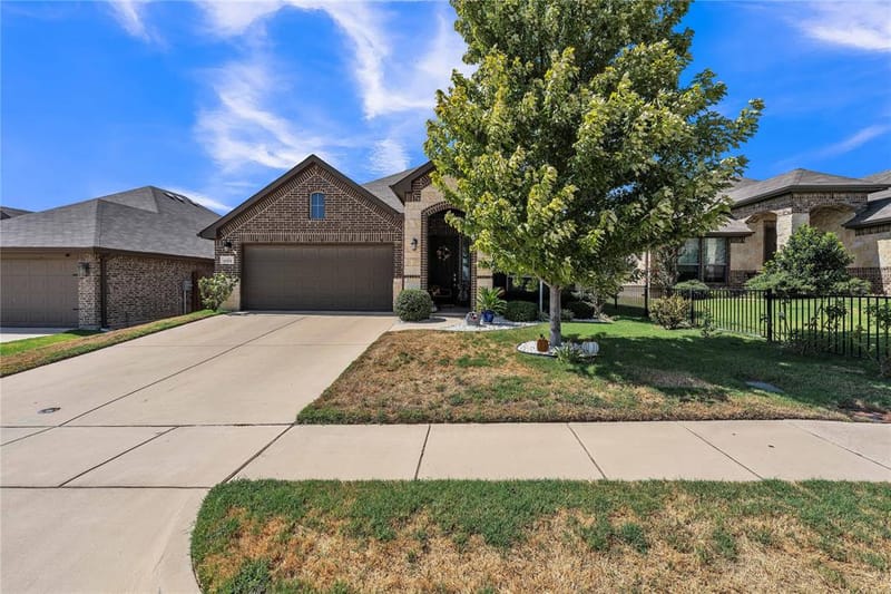 2524 Hadley Street, Weatherford TX 76087 - Photo 3