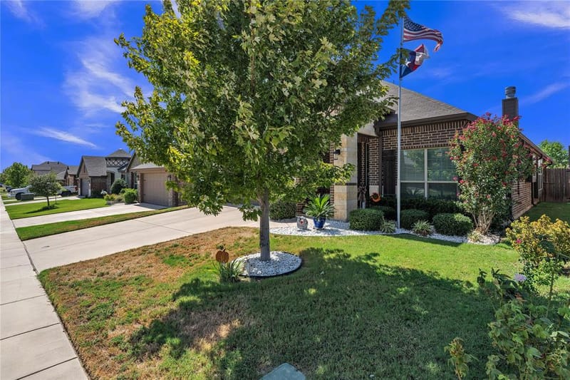 2524 Hadley Street, Weatherford TX 76087 - Photo 4