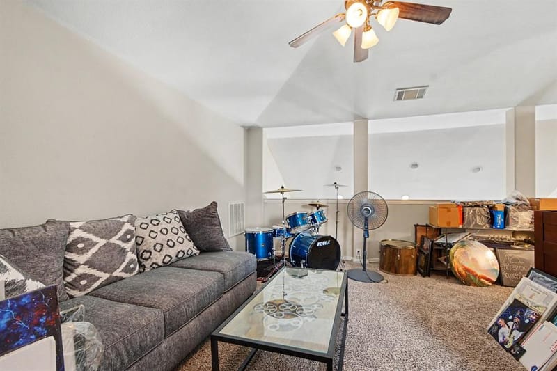 200 Lorient Drive, Mansfield TX 76063 - Photo 14