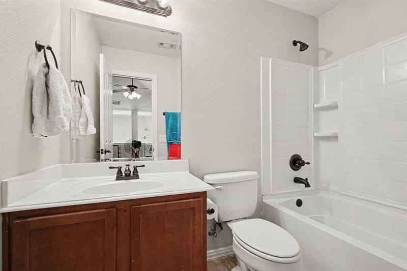 200 Lorient Drive, Mansfield TX 76063 - Photo 15