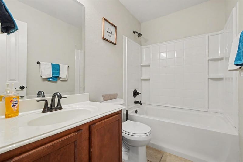 200 Lorient Drive, Mansfield TX 76063 - Photo 11