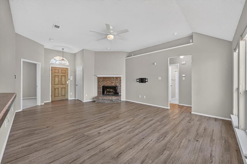 912 Cole Avenue, Denton TX 76208 - Photo 6