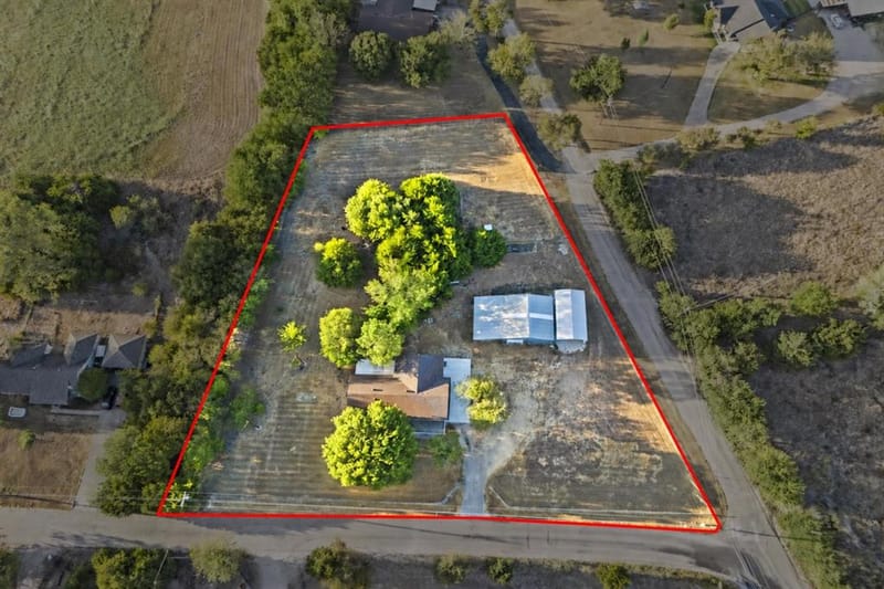 360 Rockett Lane, Pecan Hill TX 75154 - Photo 6