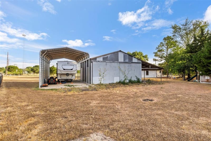 360 Rockett Lane, Pecan Hill TX 75154 - Photo 33