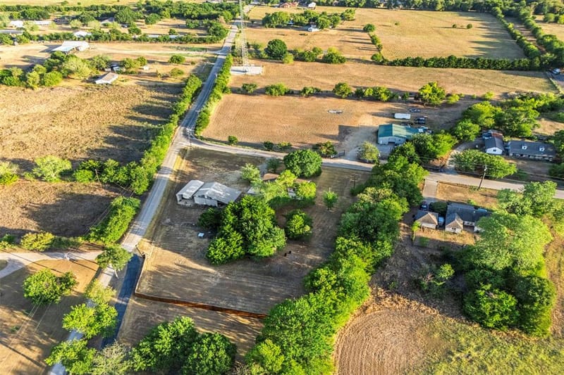 360 Rockett Lane, Pecan Hill TX 75154 - Photo 37