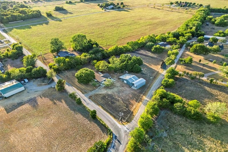 360 Rockett Lane, Pecan Hill TX 75154 - Photo 35