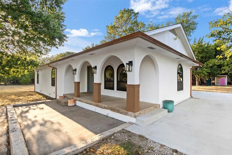 360 Rockett Lane, Pecan Hill TX 75154 - Photo 4