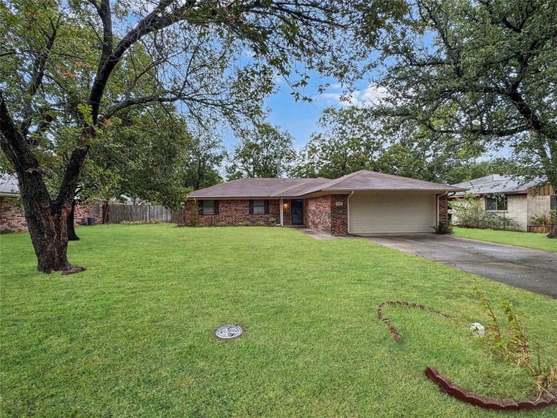 507 Quail Run Street, Greenville TX 75402