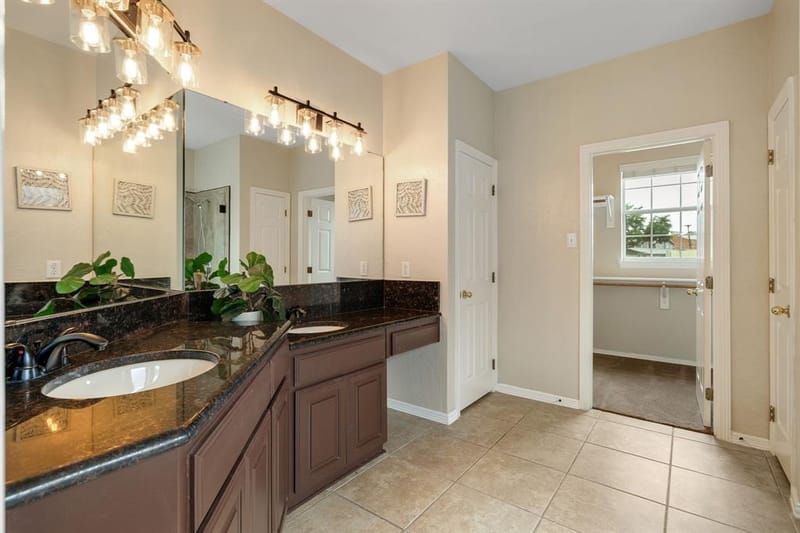 3152 Delaford Drive, Carrollton TX 75007 - Photo 27