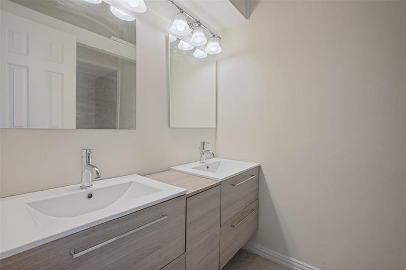 1404 Chesterfield Drive, Carrollton TX 75007 - Photo 28