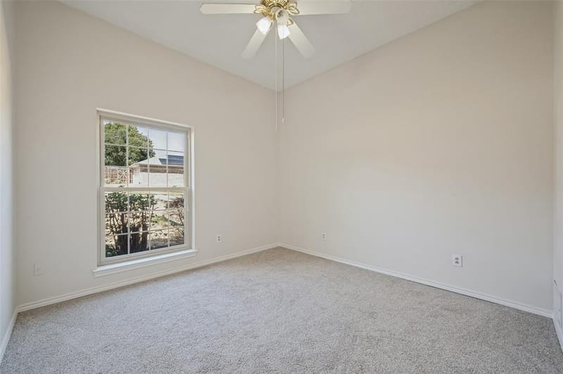 1404 Chesterfield Drive, Carrollton TX 75007 - Photo 30
