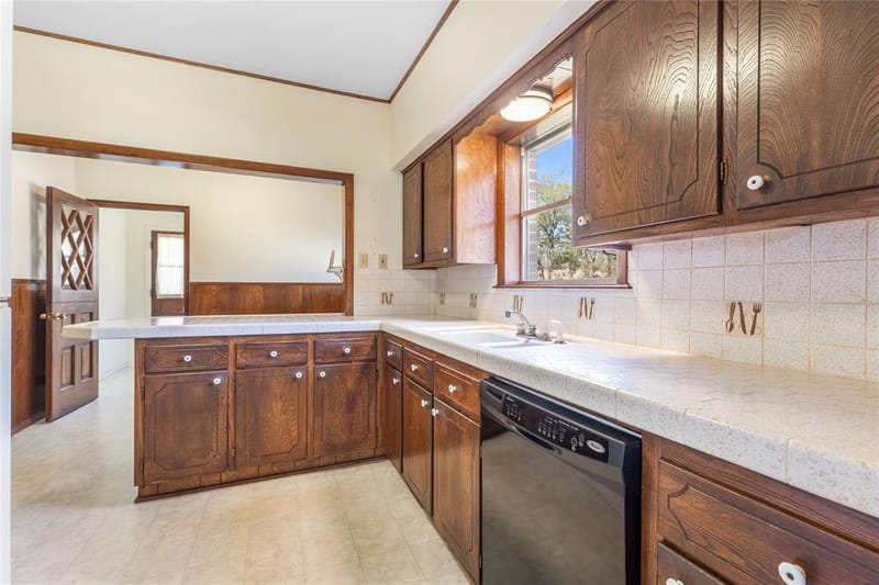 220 N Holly, Sherman TX 75092 - Photo 9