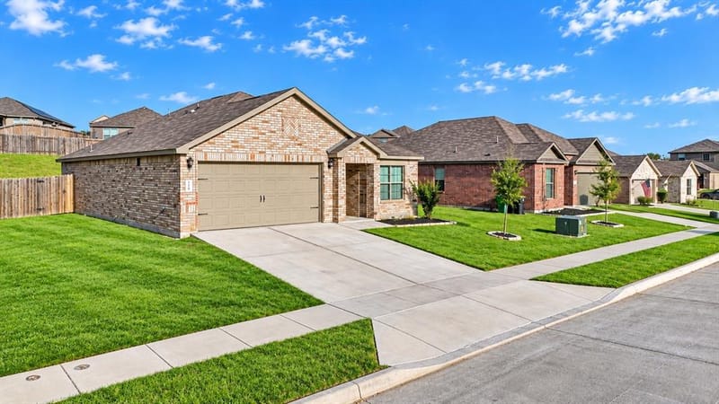 119 Barbwire Way, Newark TX 76071 - Photo 3