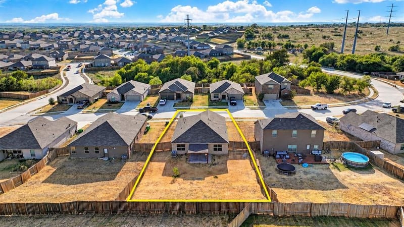 119 Barbwire Way, Newark TX 76071 - Photo 36