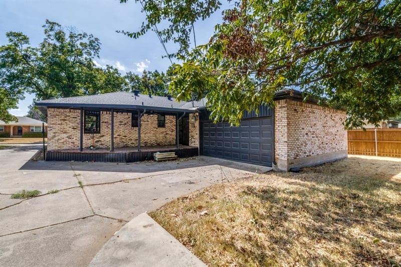 8435 Sweetwood Drive, Dallas TX 75228 - Photo 23