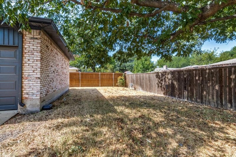 8435 Sweetwood Drive, Dallas TX 75228 - Photo 24