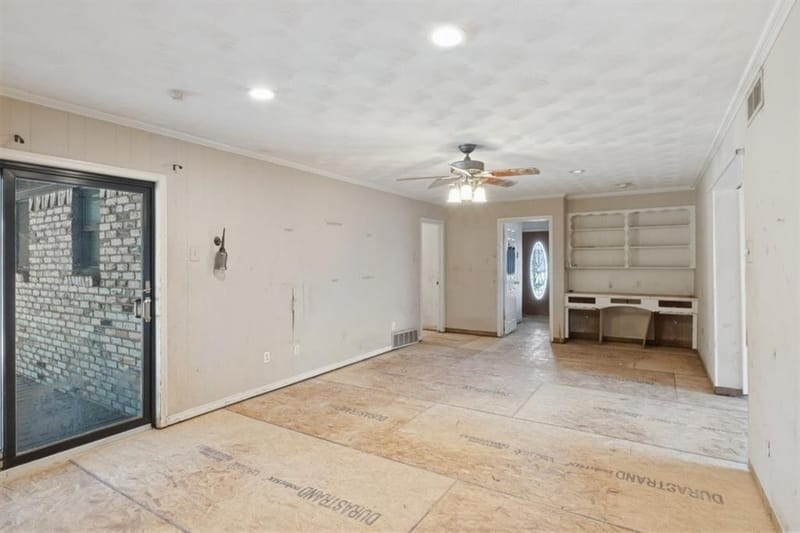 8435 Sweetwood Drive, Dallas TX 75228 - Photo 4
