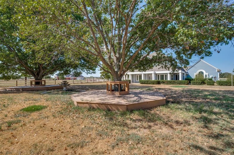 1601 E Blackjack Road, Pilot Point TX 76258 - Photo 2