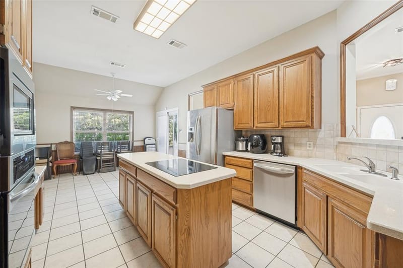 1601 E Blackjack Road, Pilot Point TX 76258 - Photo 7